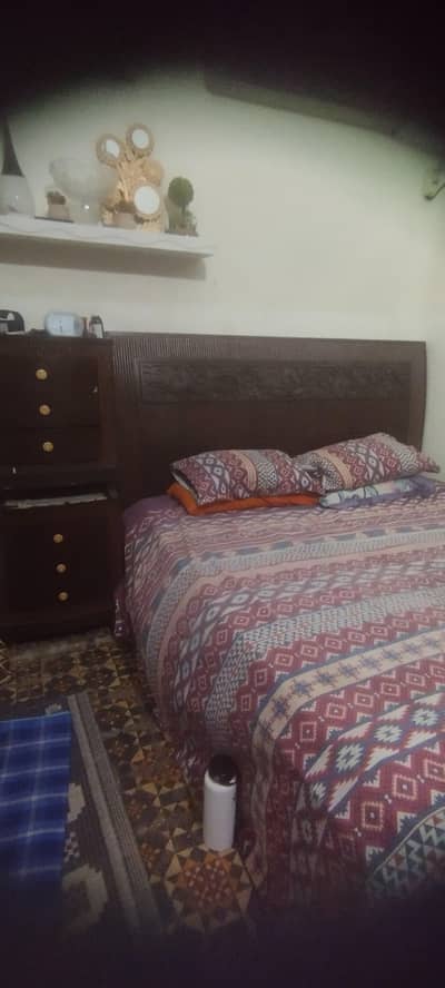 Bed+Dressing Table
