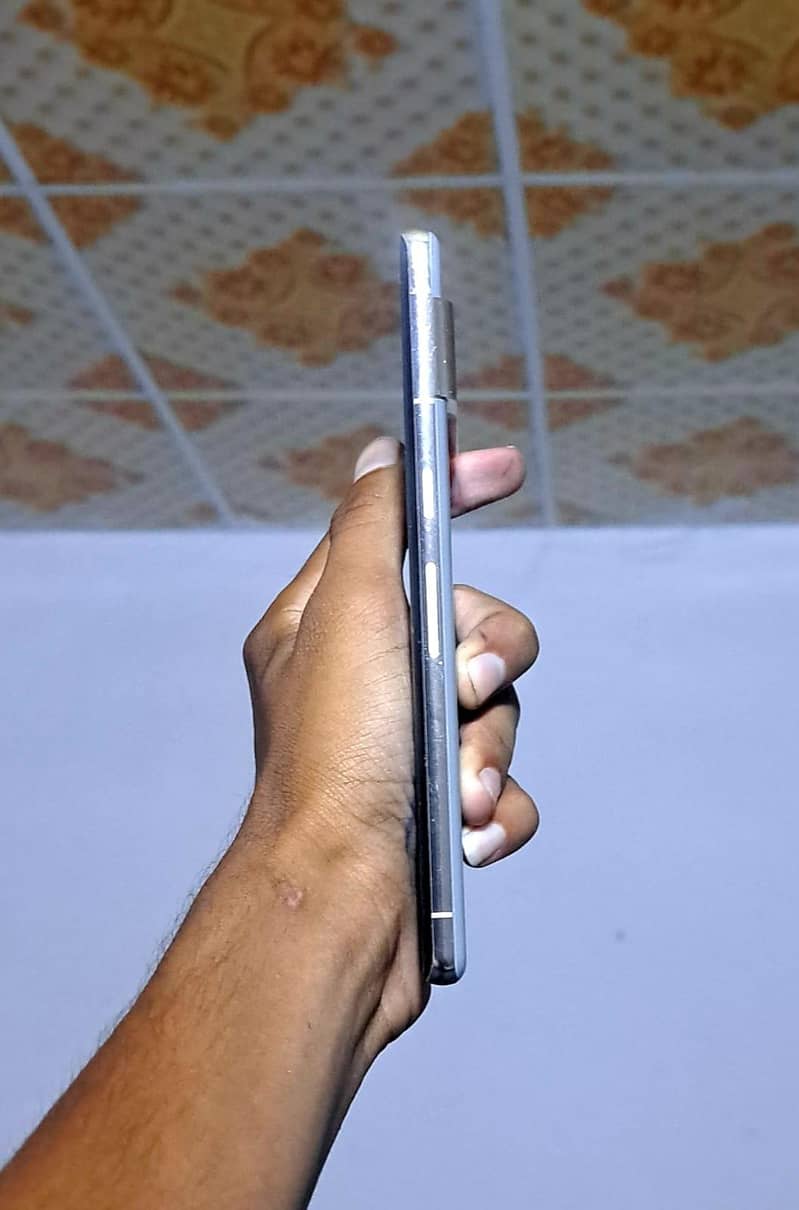 Google Pixel 7 Pro 2