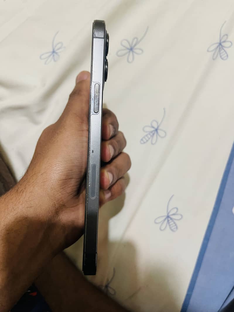 iPhone 12 Pro Max 5
