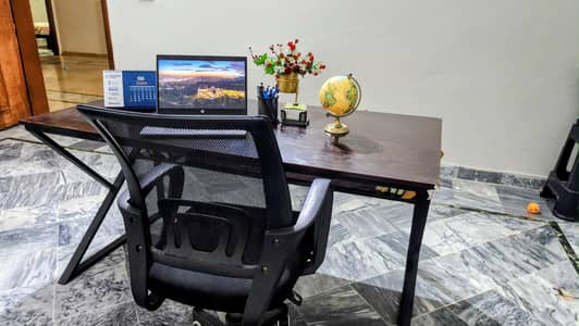 Office/Study Table, Oven and multipurpose stand for urgent sale