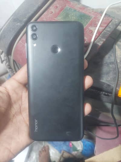 Honor 8C