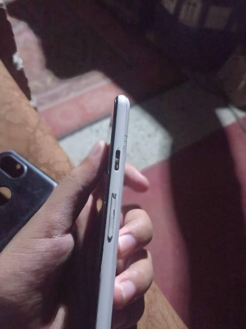 Google Pixel 3 6