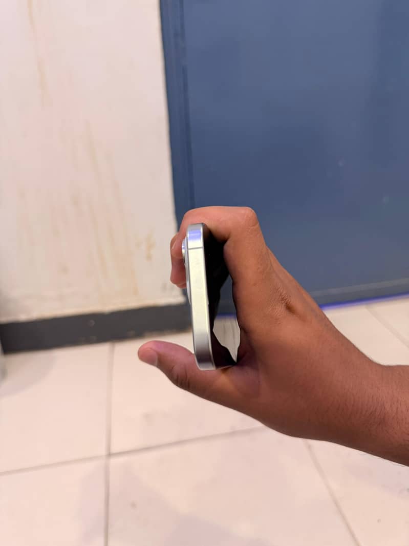 iPhone 15 pro 3