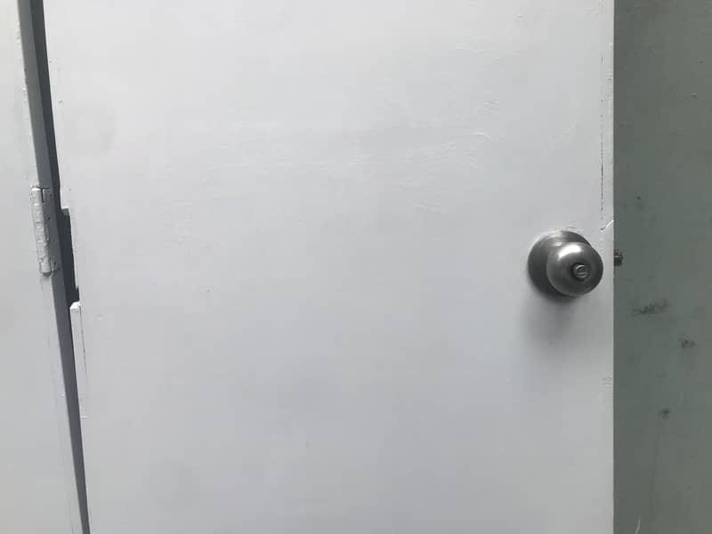 2 Door 3
