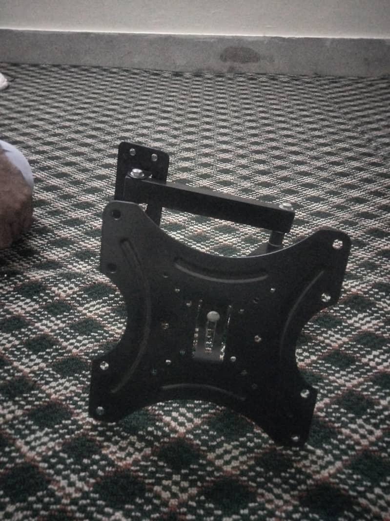 LCD/LED MOVEABLE WALL MOUNT 2