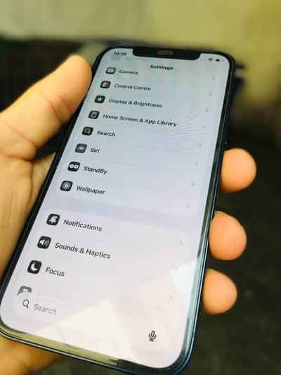 Apple iPhone 12