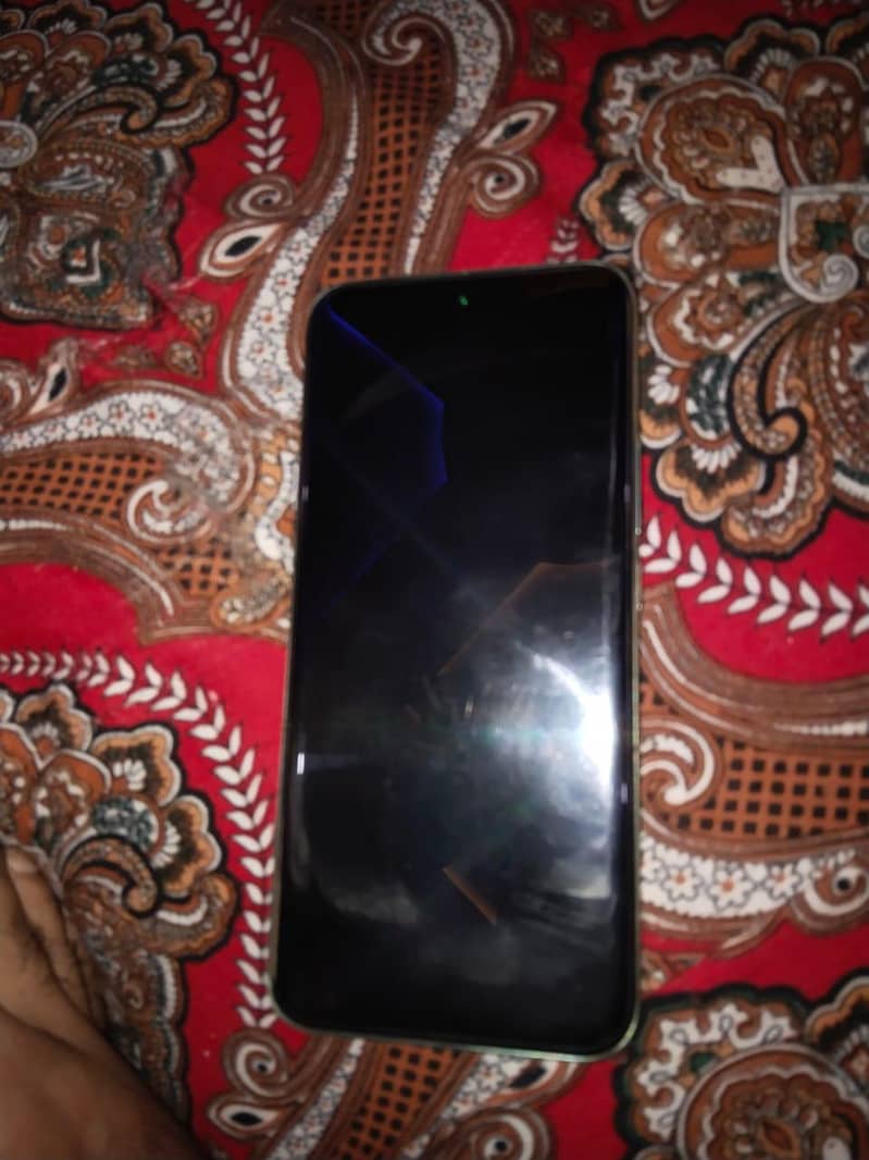 Tecno CAMON 40 Pro 0
