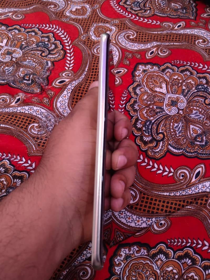 Tecno CAMON 40 Pro 5
