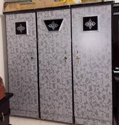 laminate cupboard