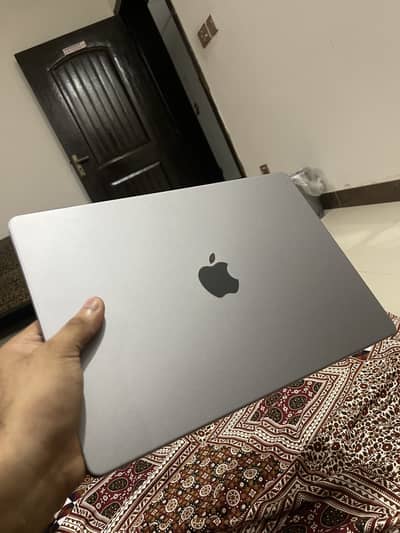 Apple Macbook M1 Pro