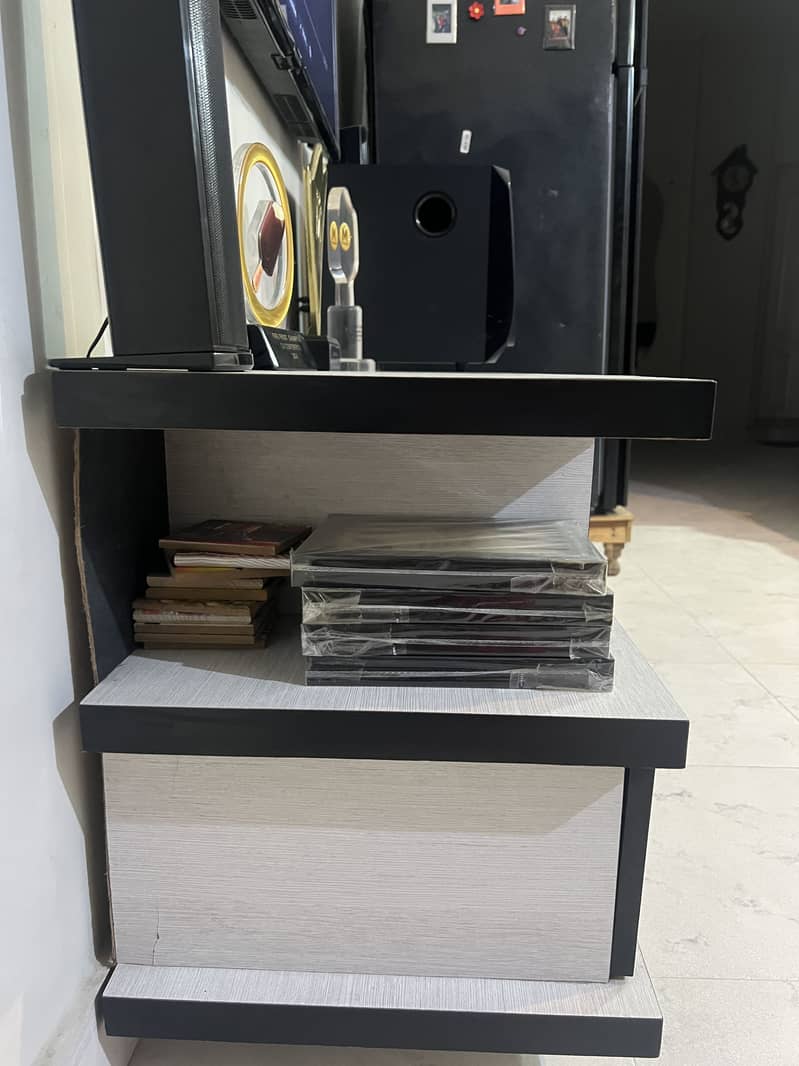 TV Console 2