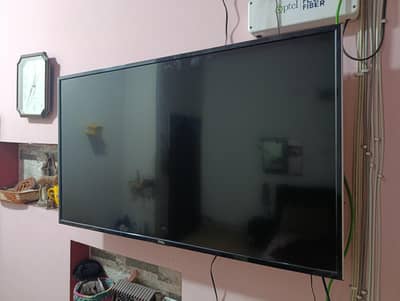 TCL 43 inches Smart LED HD TV