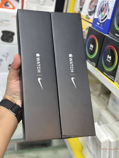 Apple Watch series 7 41mm brand new complete box