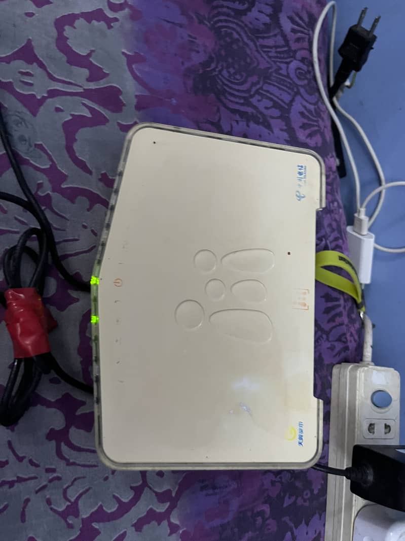 Fiber router 10