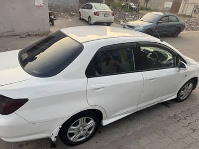 Honda Fit Aria 2006