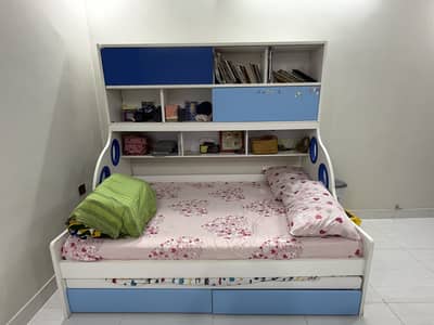 Kids imported bed, with draws and sliding bed