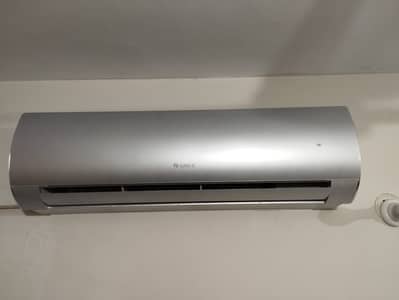 Gree Split AC 1.5 TON Inverter Fairy Series