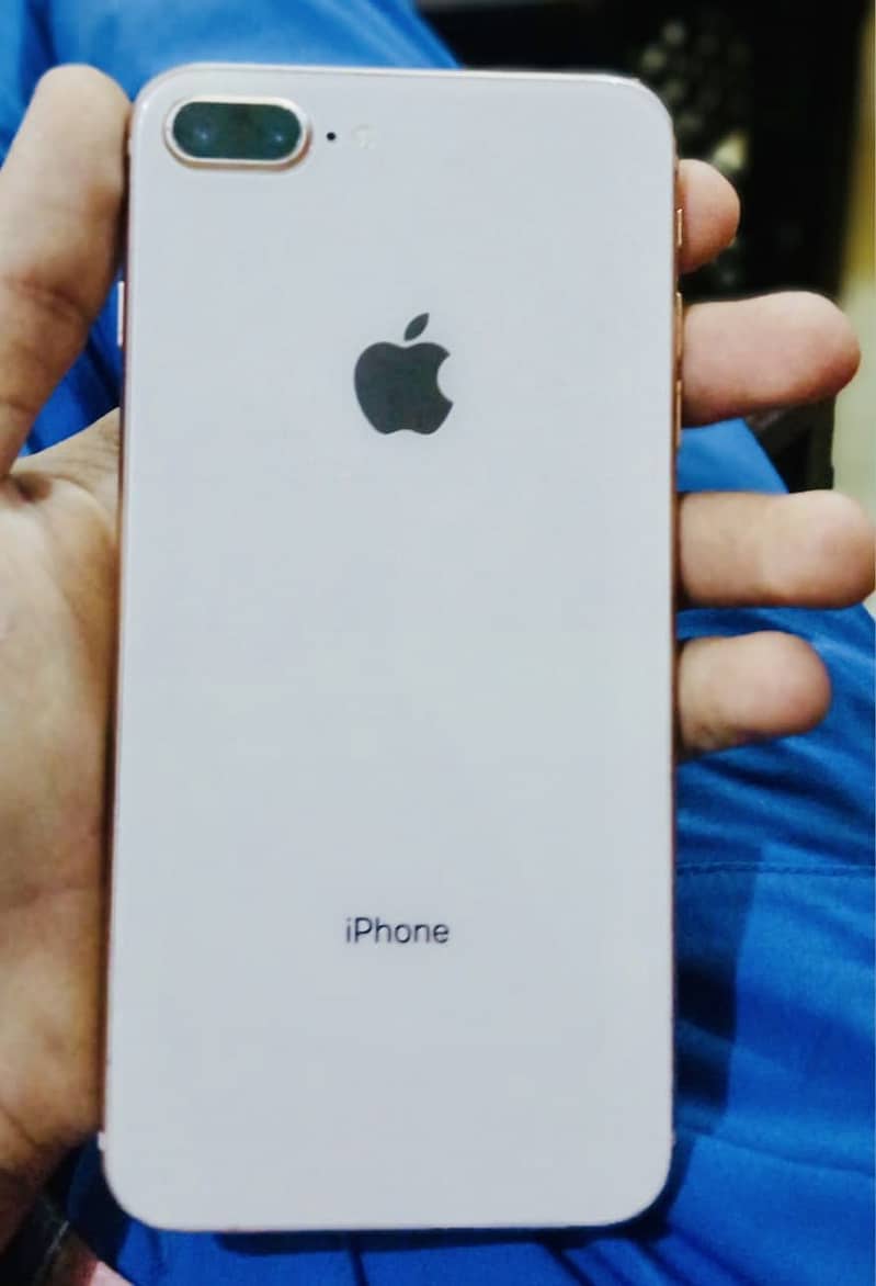 Apple iPhone 8 Plus 5