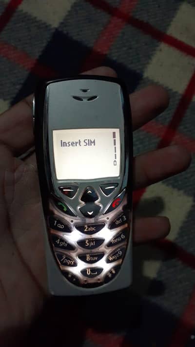 Nokia 8310