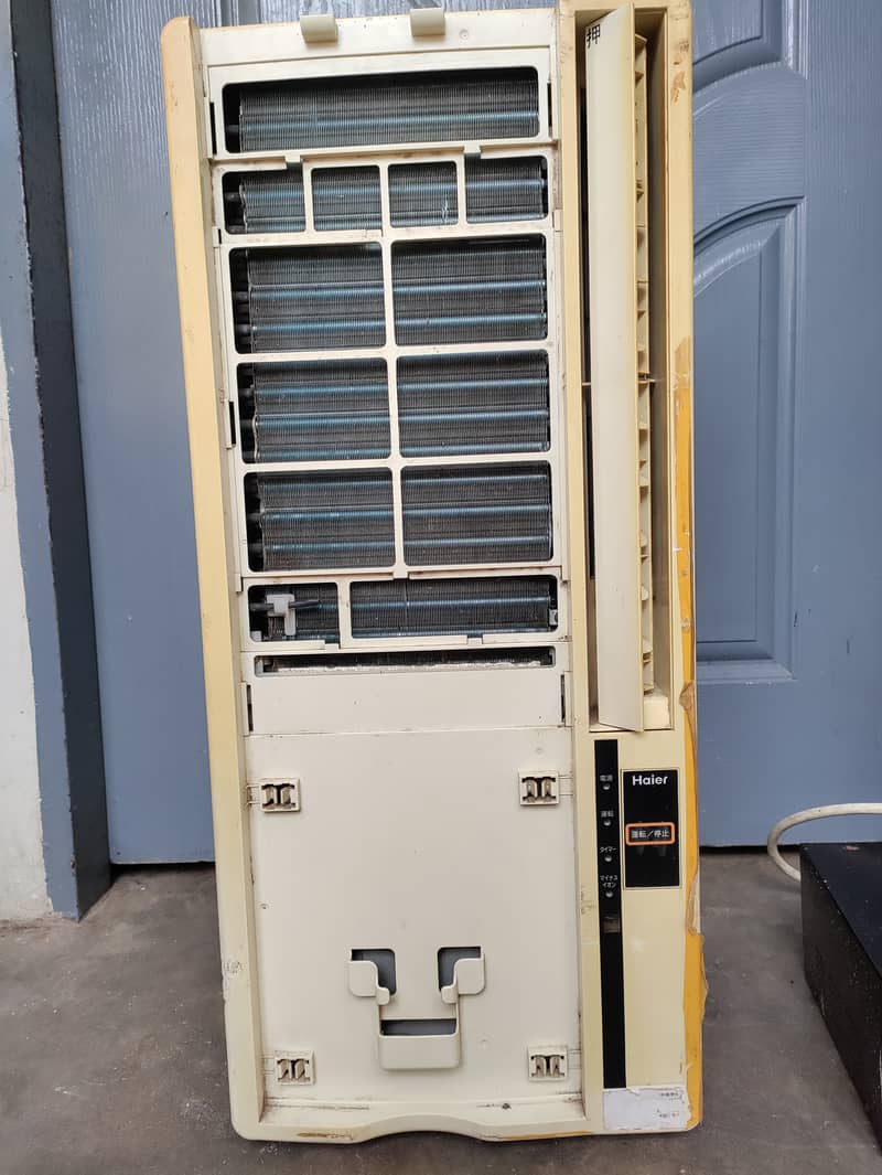 Window Tower ac 2