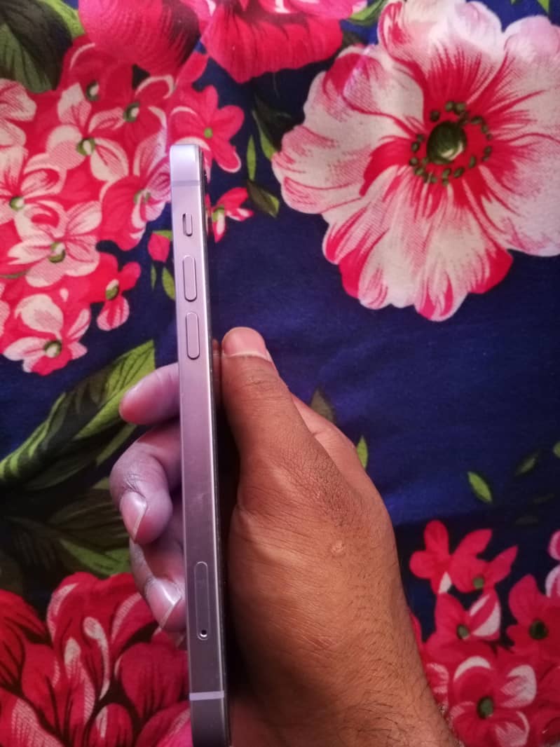 iphone 12 3