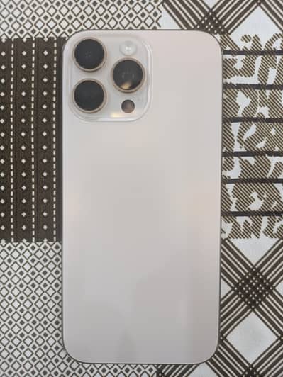 iPhone 16 Pro Max