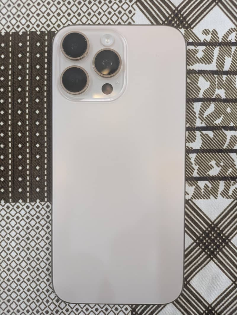 iPhone 16 Pro Max 0