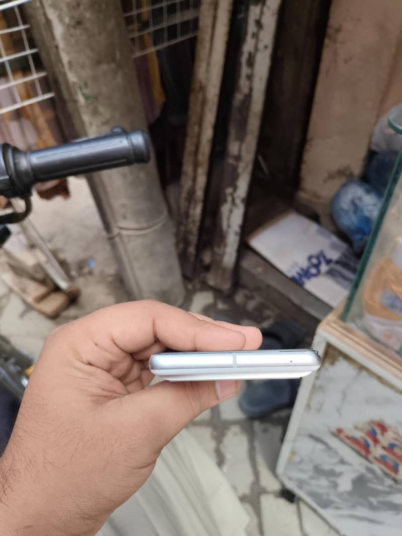 Google Pixel 7 6