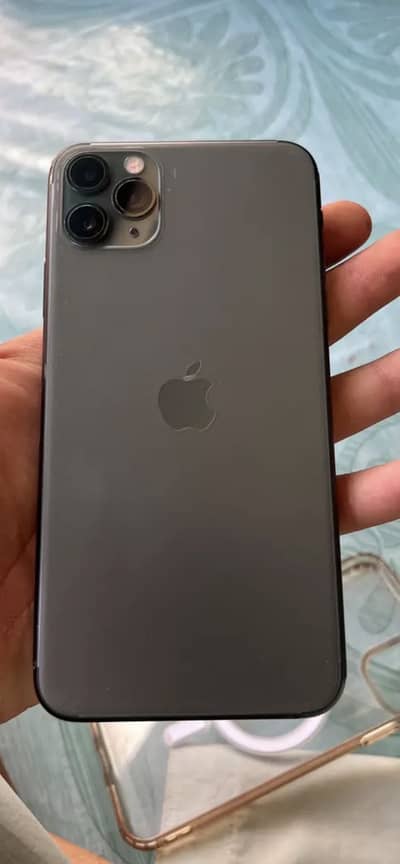 iPhone 11 Pro Max waterpack 10/10 battery 85% airtight