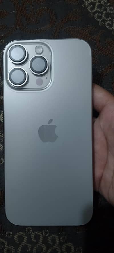 Apple iPhone 16 Pro Max