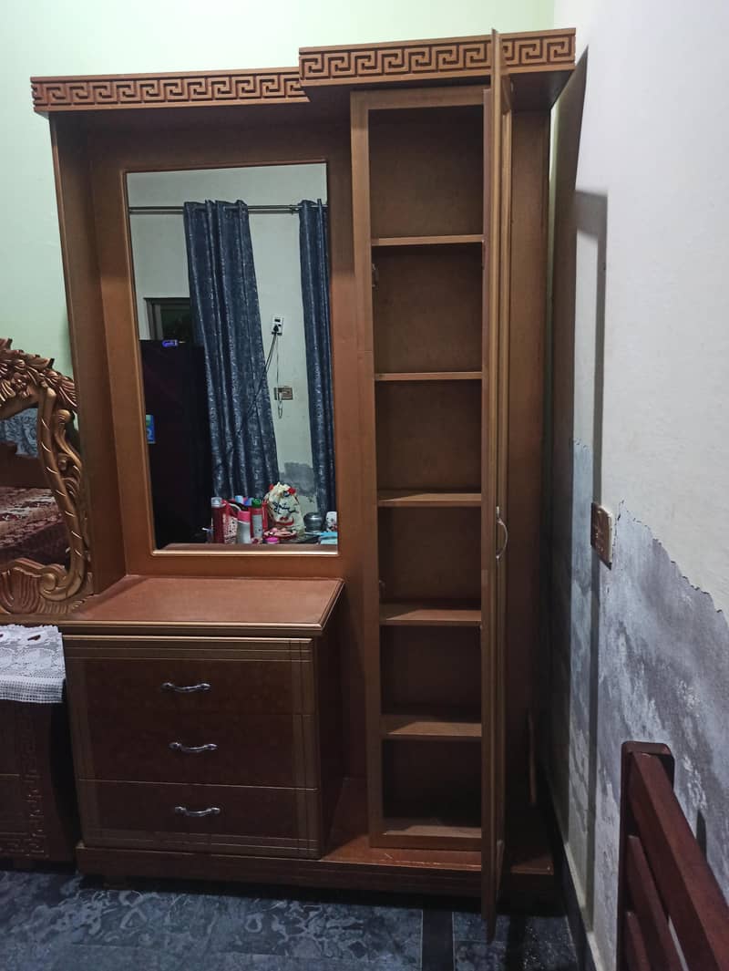dressing table 1