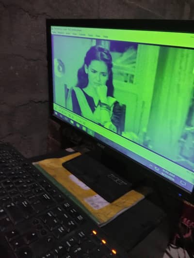 Complete Desktop Computer Set For Sale - Acer Monitor + CPU + Keyboard