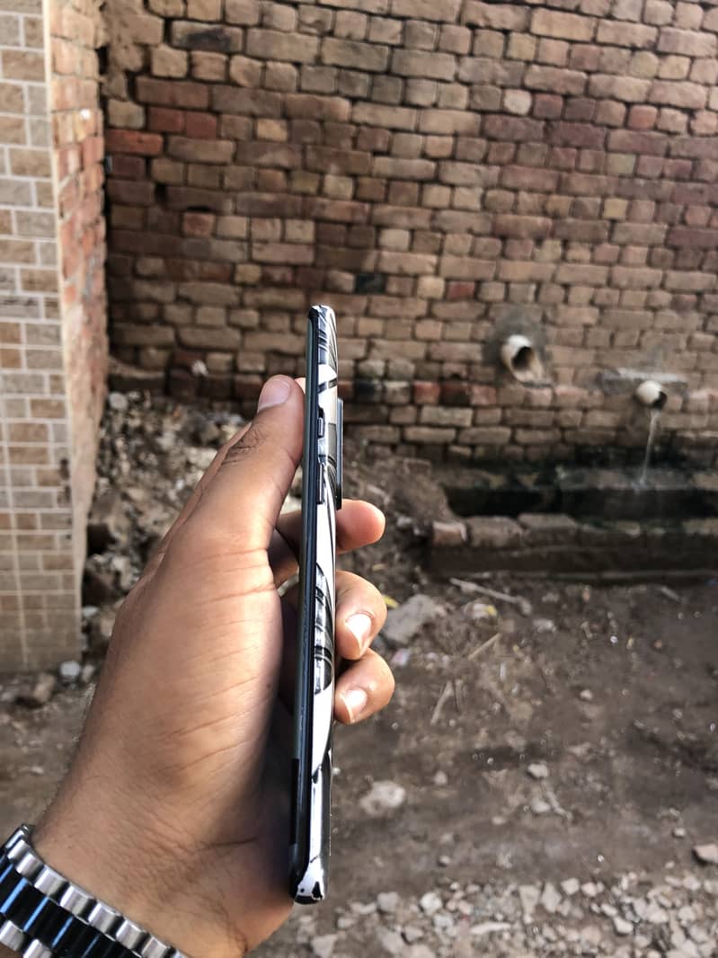 One Plus 8 Pro 3