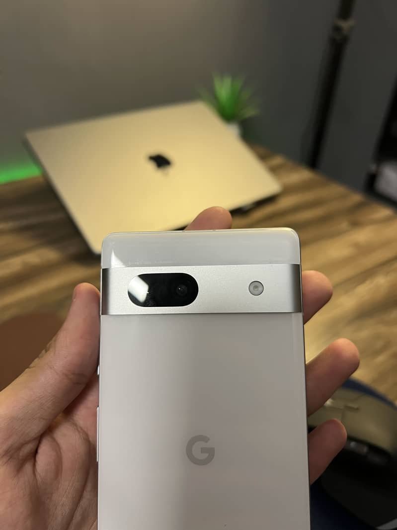 Google Pixel 7a 1