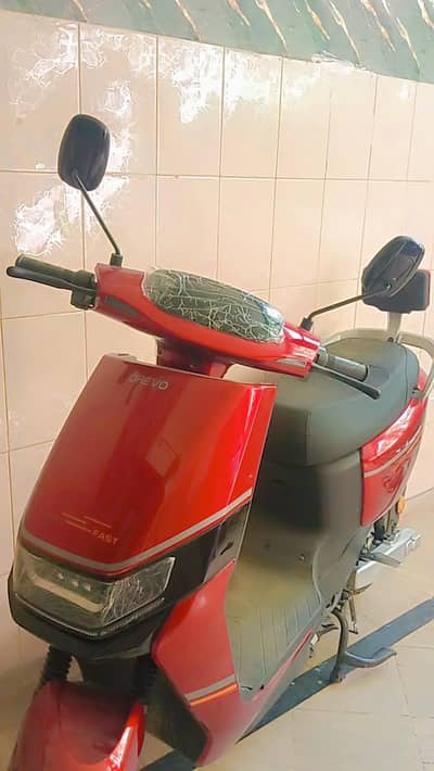 Orevo B-2 electric Scooty
