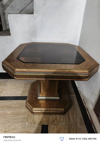 3 tables decapitated