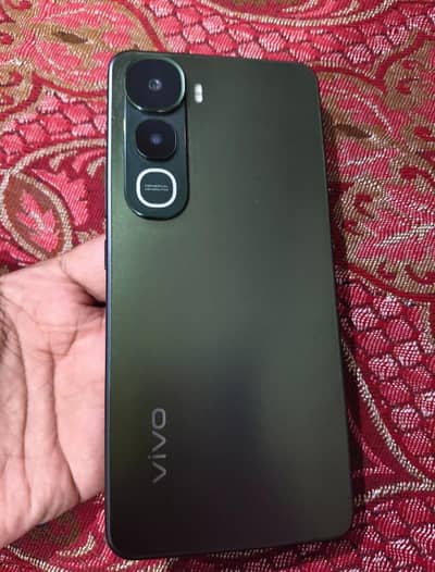 Vivo Y400