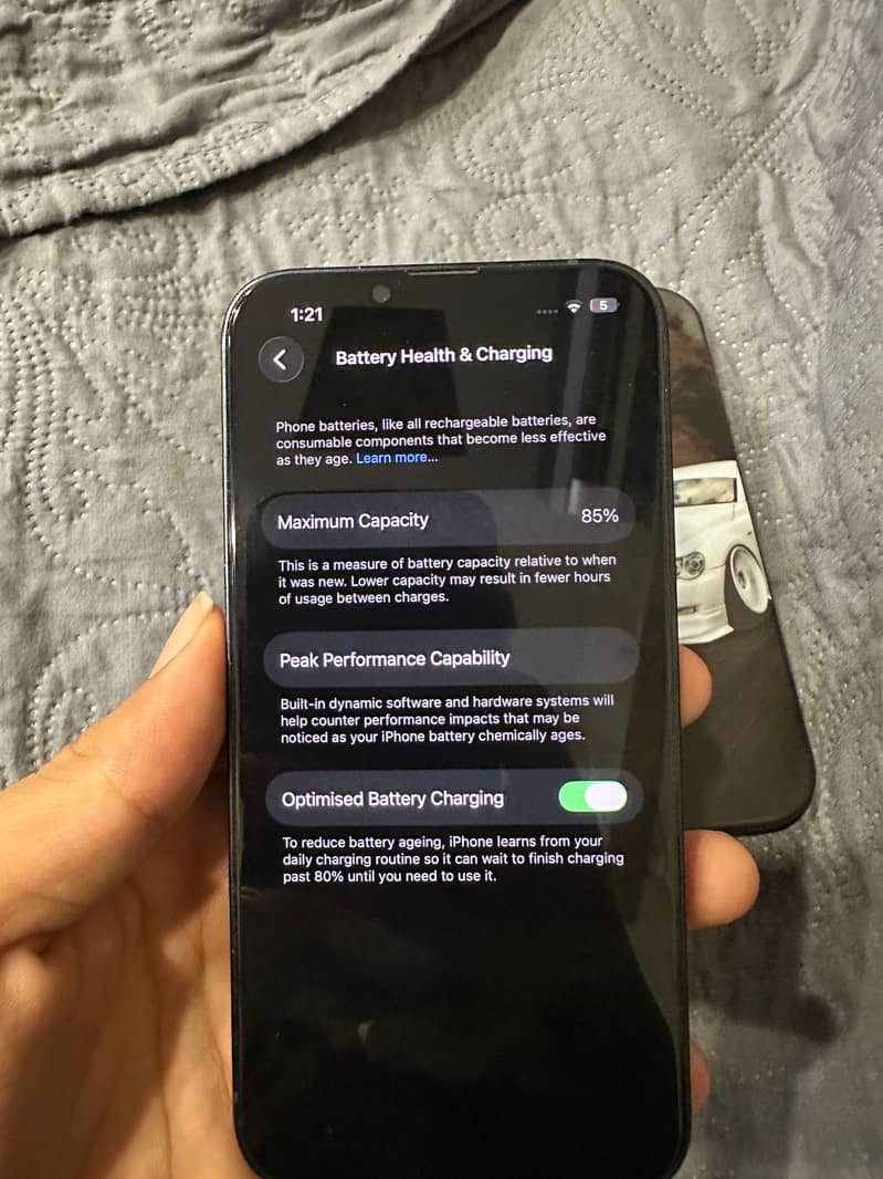 Apple iPhone 13 5