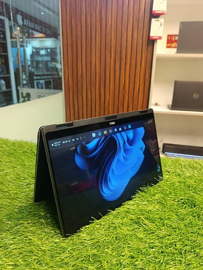 Dell Xps 13 9360 Touch 360 | i7-7th Gen | 8GB Ram and 256GB SSD | FHD