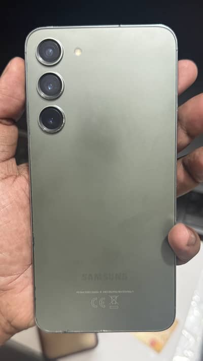 S23 plus Non pta 8 Gb Ram - 256 GB Storage / 8 Gen 2 processor