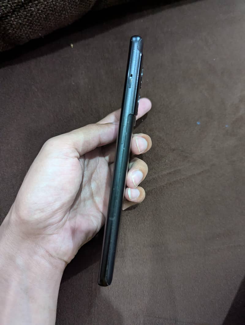 One Plus 10 Pro 4