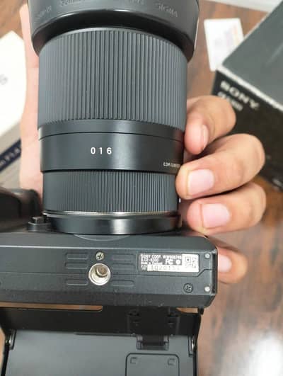 SONY A6300 WITH SIGMA 30mm 1.2