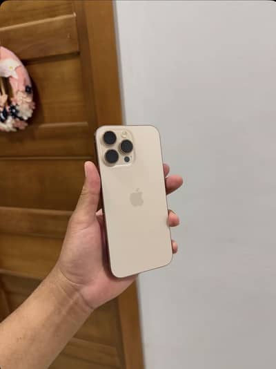 iPhone 16 Pro Max factory Unlock