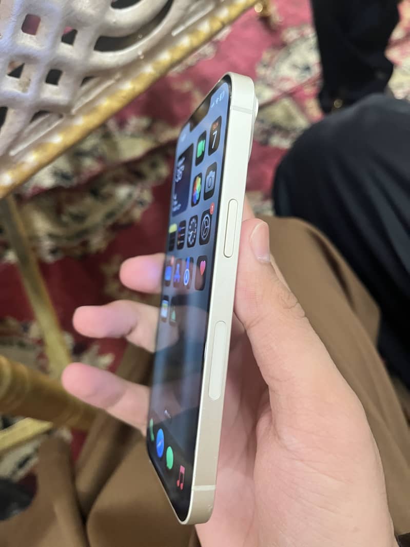 Apple iPhone 14 5