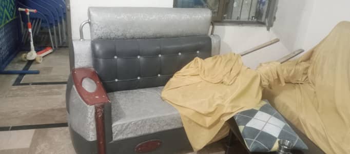 sofa set good condition