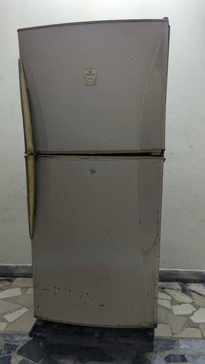 Dawlance fridge for sale