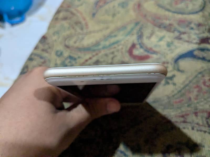 Apple iPhone 7 Plus 3