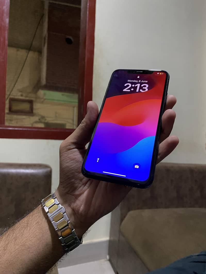 iphone 11 pro max 2