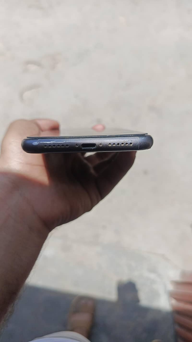 Apple iPhone 11 1