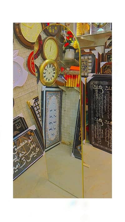 stand and selfie mirror